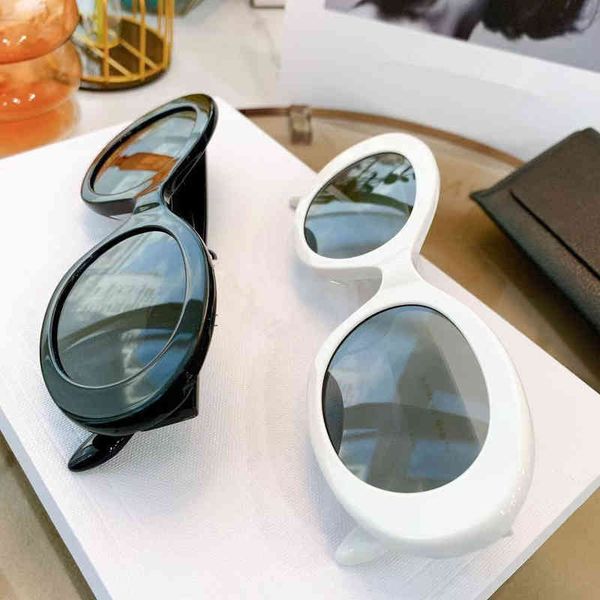 es triumphal arch female white cat's eye sunglass oval black glass net red, White;black
es triumphal arch female white cat's eye sunglass oval black glass net red, White;black