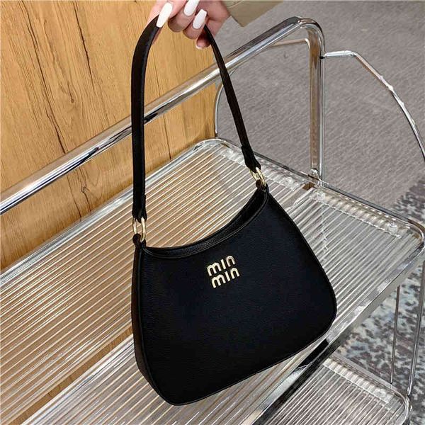 bags summer texture small bag women 2022 new style simple and versatile underarm single shoulder fashionable square purses
bags summer texture small bag women 2022 new style simple and versatile underarm single shoulder fashionable square purses