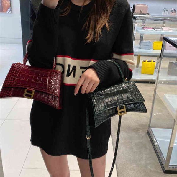 designer bags balenciga luxury tote shopping bag hourglass s crocodile single shoulder diagonal portable bag women's large capacity 202
designer bags balenciga luxury tote shopping bag hourglass s crocodile single shoulder diagonal portable bag women's large capacity 202