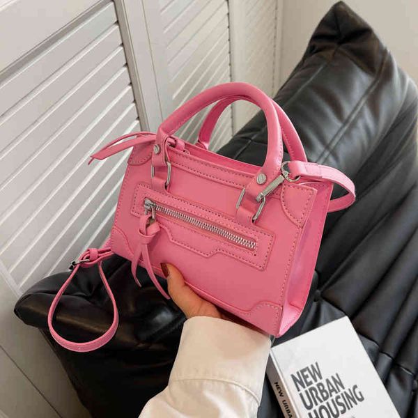 70% off bags women's handbag 2023 new version trendy locomotive small square sling single shoulder cross purses
70% off bags women's handbag 2023 new version trendy locomotive small square sling single shoulder cross purses