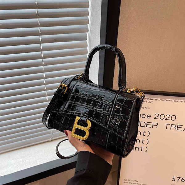 bags bag female hourglass crocodile pattern style stick small square texture fragrance hand-held one shoulder purses
bags bag female hourglass crocodile pattern style stick small square texture fragrance hand-held one shoulder purses