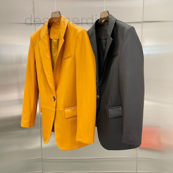 women's leather & faux designer jiang shuying's same haining 2022 new leather sheepskin lapel long sleeve suit jacket temperament, Black
women's leather & faux designer jiang shuying's same haining 2022 new leather sheepskin lapel long sleeve suit jacket temperament, Black
