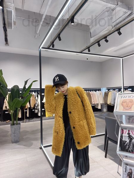 women's jackets designer 's 2021 winter new tuscan fur integrated temperament luxurious round neck coat female jp32, Black;brown
women's jackets designer 's 2021 winter new tuscan fur integrated temperament luxurious round neck coat female jp32, Black;brown