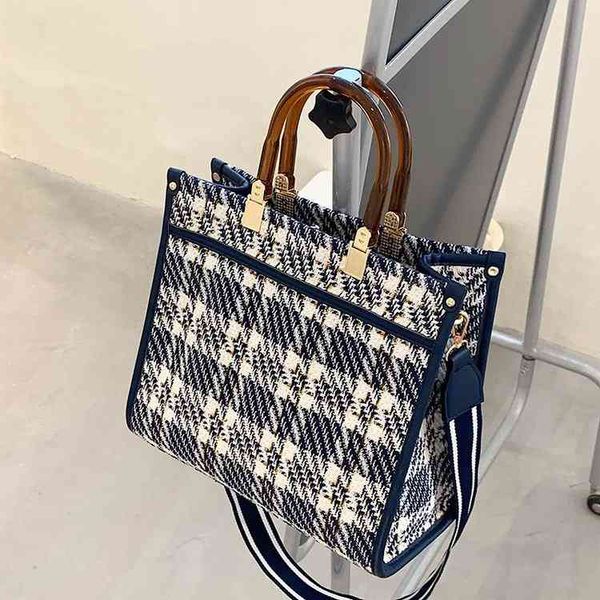messenger bags tote bag women's new canvas underarm plaid hand wide shoulder strap one shoulder bag handbags
messenger bags tote bag women's new canvas underarm plaid hand wide shoulder strap one shoulder bag handbags