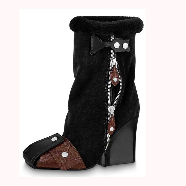 2022 women's boots autumn winter new european and american fashion metal decorative wedge heel square toe sleeve boots, Black
2022 women's boots autumn winter new european and american fashion metal decorative wedge heel square toe sleeve boots, Black