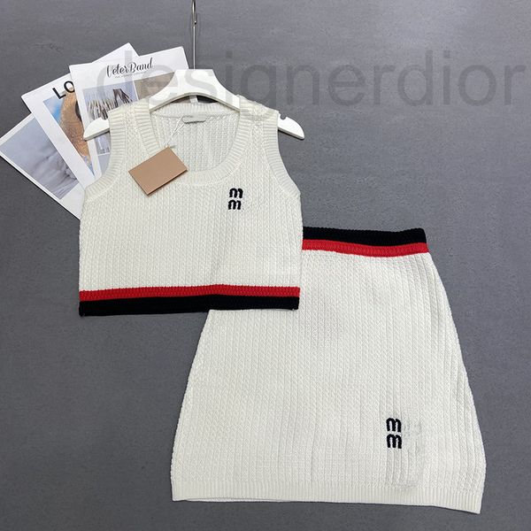 women's tracksuits designer family women's temperament fashion skirt sleeveless round neck letter knitted vest short two piece v, Gray
women's tracksuits designer family women's temperament fashion skirt sleeveless round neck letter knitted vest short two piece v, Gray