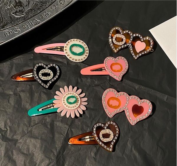 european and american multi-style letters hair clips & barrettes cute sweet headwear female fast delivery, Golden;silver
european and american multi-style letters hair clips & barrettes cute sweet headwear female fast delivery, Golden;silver