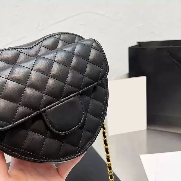 2022 classic mini heart style quilted vanity bags ghw chain crossbody shoulder purse cosmetic case outdoor sacoche pink white black designer
2022 classic mini heart style quilted vanity bags ghw chain crossbody shoulder purse cosmetic case outdoor sacoche pink white black designer