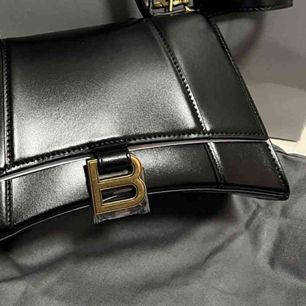 fashion designer bags baleciga's luxury bag tote bags 2022 new hourglass bag crocodile mini red same b high leather single shoulder mes
fashion designer bags baleciga's luxury bag tote bags 2022 new hourglass bag crocodile mini red same b high leather single shoulder mes