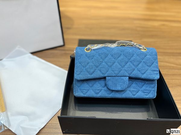 designers shoulder bag luxurious tote purse famous handbag message bags cluth classic genuine leather crossbody original box 25cm gold chain
designers shoulder bag luxurious tote purse famous handbag message bags cluth classic genuine leather crossbody original box 25cm gold chain