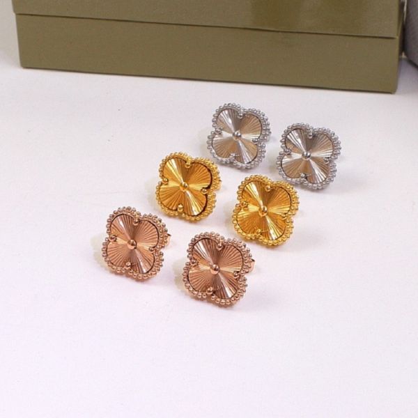 luxury designer stud earrings four-leaf clover cleef earrings womens fashion 18k gold earring jewelry, Golden;silver
luxury designer stud earrings four-leaf clover cleef earrings womens fashion 18k gold earring jewelry, Golden;silver