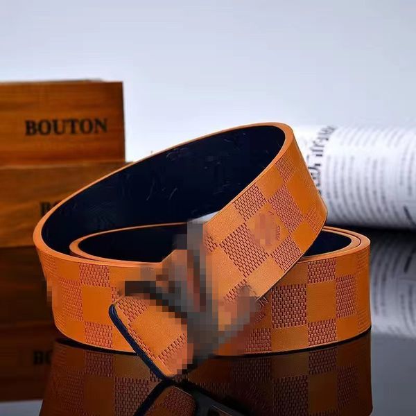 2022 fashion designer belts men womens belts big gold buckle genuine leather belt lattice printing with gift box 20 color 3.8cm width, Black;brown
2022 fashion designer belts men womens belts big gold buckle genuine leather belt lattice printing with gift box 20 color 3.8cm width, Black;brown