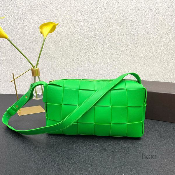 shoulder bags fashion designer bag handbag shoulder bags tote woven elements ladies luxury crossbody bags
shoulder bags fashion designer bag handbag shoulder bags tote woven elements ladies luxury crossbody bags