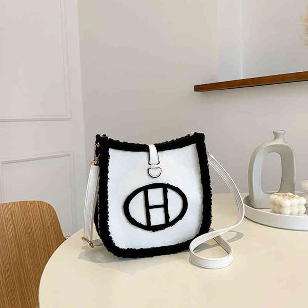 messenger bags women's bag sling shoulder style versatile women's bag plush lamb wool bucket cross autumn and winter handbags
messenger bags women's bag sling shoulder style versatile women's bag plush lamb wool bucket cross autumn and winter handbags