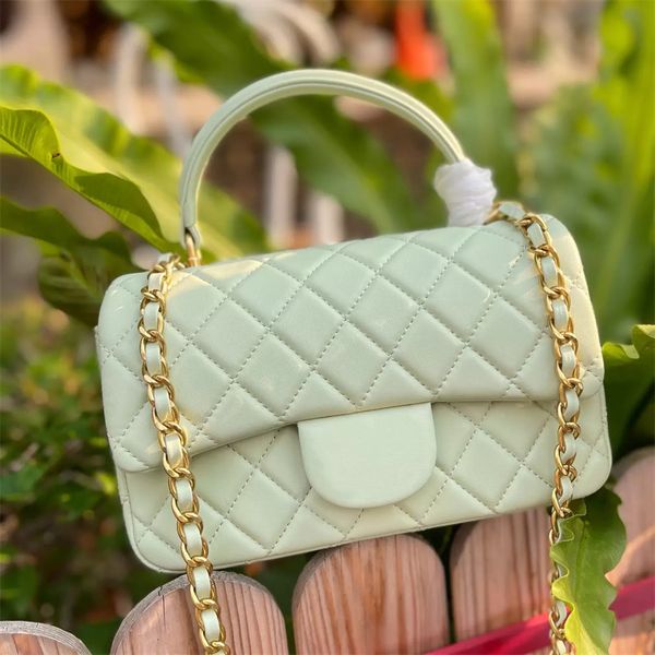 ly 22ss mini luxury flap totes bag calfskin five colors classic quilted gold metal chain button handle one shoulder crossbody handbags desig
ly 22ss mini luxury flap totes bag calfskin five colors classic quilted gold metal chain button handle one shoulder crossbody handbags desig