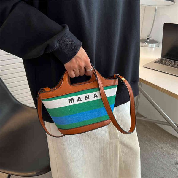 messenger bags 2022 new straw woven mani canvas color painting splicing pu sling shoulder diagonal straddle portable vegetable basket bag be
messenger bags 2022 new straw woven mani canvas color painting splicing pu sling shoulder diagonal straddle portable vegetable basket bag be