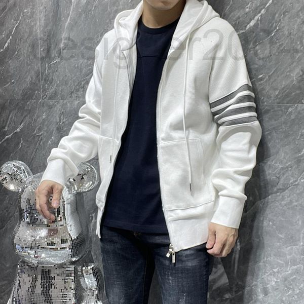 men's hoodies & sweatshirts designer in the early autumn of 2022 new fashion brand tb coat men's zipper couple's four bar wom, Black
men's hoodies & sweatshirts designer in the early autumn of 2022 new fashion brand tb coat men's zipper couple's four bar wom, Black