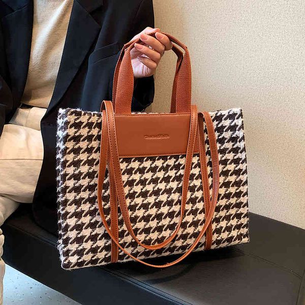 bags single shoulder underarm bag women's autumn 2022 new handbag large capacity commuter tote bag purses
bags single shoulder underarm bag women's autumn 2022 new handbag large capacity commuter tote bag purses