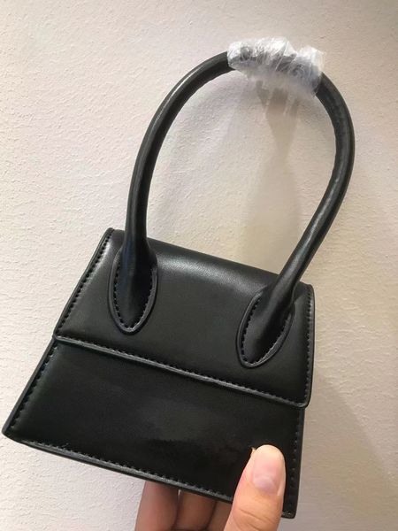 crossbody bag women mini bags handbags travel beach shoulder bags bumbag phone pack no box, Black;red
crossbody bag women mini bags handbags travel beach shoulder bags bumbag phone pack no box, Black;red