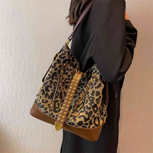bags women's bag autumn new leopard print one shoulder underarm small rivet multi-purpose tote bag purses
bags women's bag autumn new leopard print one shoulder underarm small rivet multi-purpose tote bag purses