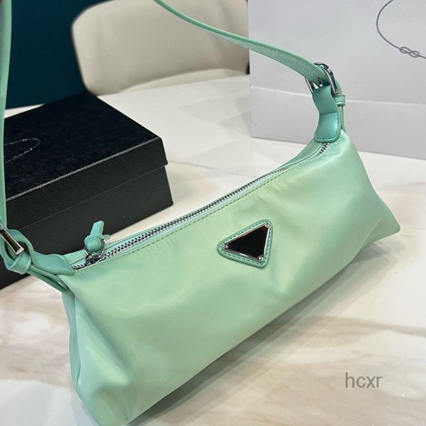 luxury designer single shoulder bag triangle solid color style two-in-1 fashion bags broadband soft leather pack manufacturer sells at a low
luxury designer single shoulder bag triangle solid color style two-in-1 fashion bags broadband soft leather pack manufacturer sells at a low