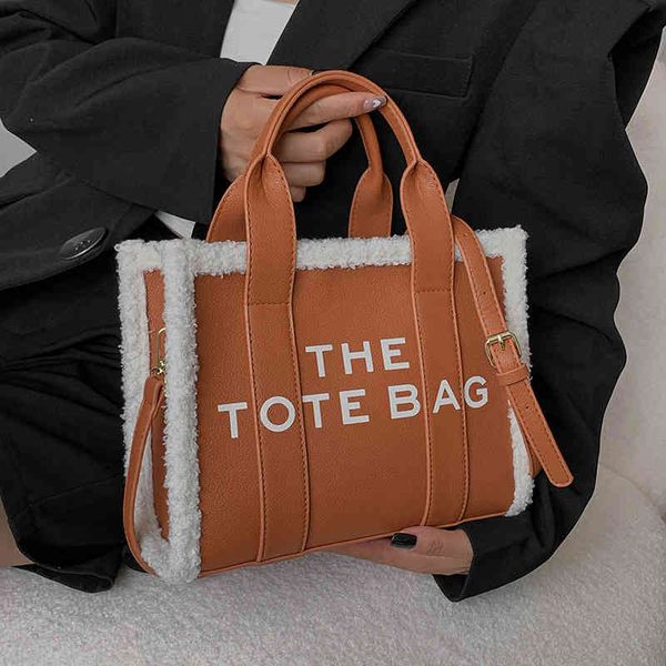 bags bag women's 2022 autumn new portable tote bag design printed letters one shoulder messenger purses
bags bag women's 2022 autumn new portable tote bag design printed letters one shoulder messenger purses