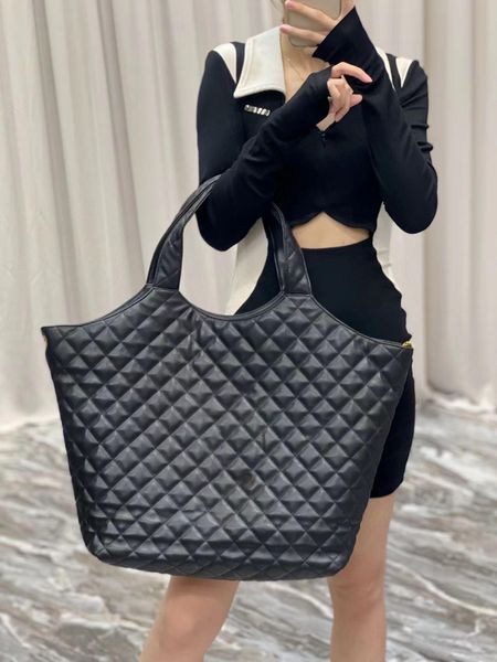 icare tote handbag shopping bags maxi designer luxury leather style woman gaby handbag crossbody thread sheepskin plain y22, Black
icare tote handbag shopping bags maxi designer luxury leather style woman gaby handbag crossbody thread sheepskin plain y22, Black