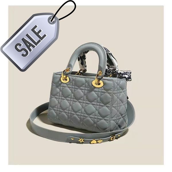 design women's messenger bag female sheep princs 2022 new fashion versatile high appearance single shoulder msenger portable
design women's messenger bag female sheep princs 2022 new fashion versatile high appearance single shoulder msenger portable