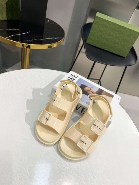 2022 new designer summer sandals are fashionable comfortable and versatile euro 35-40 us 4-9, Black
2022 new designer summer sandals are fashionable comfortable and versatile euro 35-40 us 4-9, Black