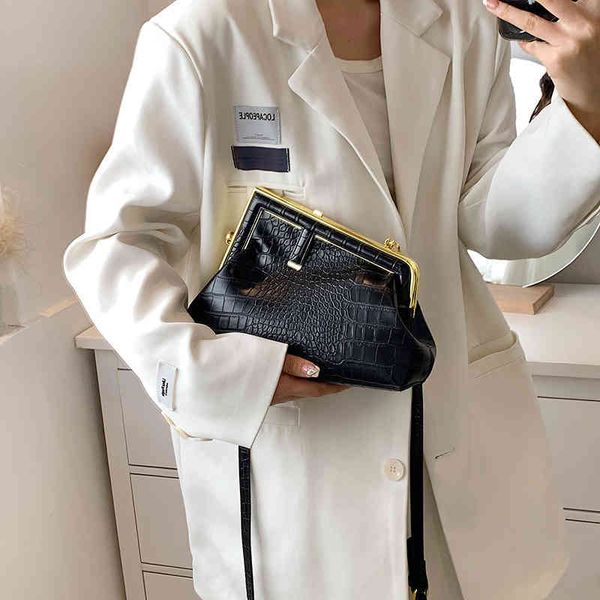 messenger bags crocodile embossed handbag sling shoulder bag female clip dinner style high sense handbags
messenger bags crocodile embossed handbag sling shoulder bag female clip dinner style high sense handbags