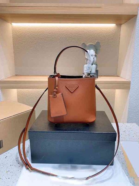 cross body bags pbag triangle totes women designer bags shoulder leather handbag brand designer crossbody wallet female purses 1224 ym88
cross body bags pbag triangle totes women designer bags shoulder leather handbag brand designer crossbody wallet female purses 1224 ym88