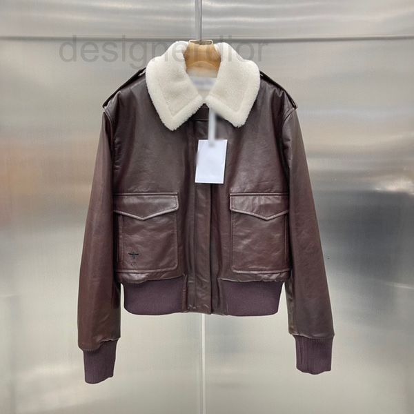 women's jackets designer family d 2021 winter new leather grain wool fur two body temperament luxurious flight clip overcome coat femal, Black;brown
women's jackets designer family d 2021 winter new leather grain wool fur two body temperament luxurious flight clip overcome coat femal, Black;brown