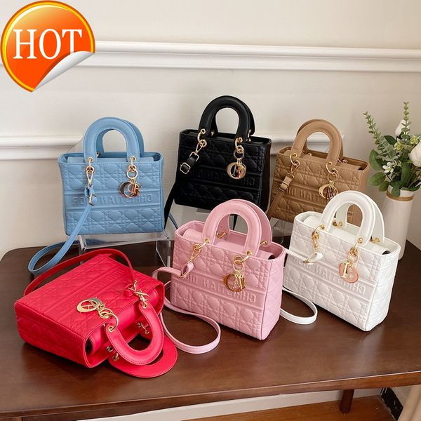 designer bags handbag female design sense niche 2022 new fashion popular this year portable small square foreign style cross diana
designer bags handbag female design sense niche 2022 new fashion popular this year portable small square foreign style cross diana