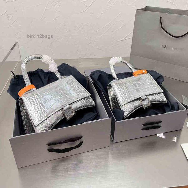 designer evening bag hobo wrist messenger balencaigaas hourgalss advanced texture women 2022 style fashion hourglass women's handbag ku
designer evening bag hobo wrist messenger balencaigaas hourgalss advanced texture women 2022 style fashion hourglass women's handbag ku