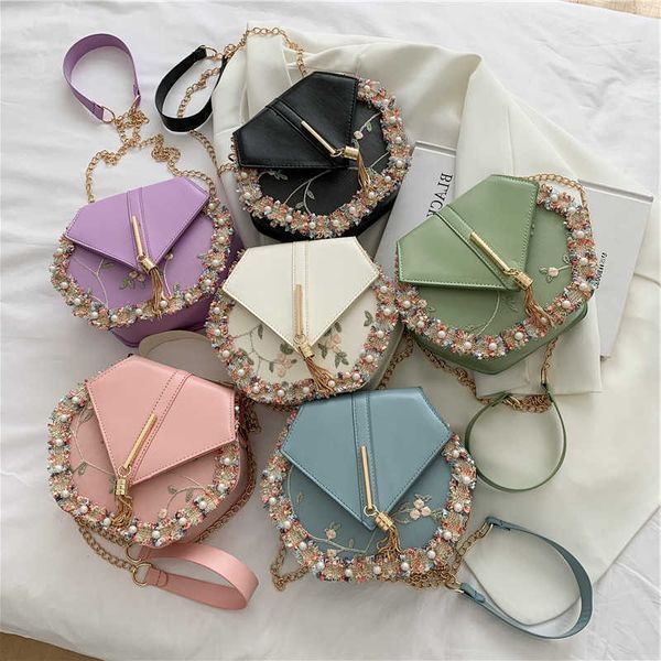totes fashion lace pearl tassel shoulder lixury designer handbags pu messenger women hand bags crossbody ladies oem
totes fashion lace pearl tassel shoulder lixury designer handbags pu messenger women hand bags crossbody ladies oem