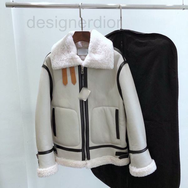 women's jackets designer 's 2021 winter new genuine leather wool fur all-in-one temperament fashionable versatile long sleeve coa, Black;brown
women's jackets designer 's 2021 winter new genuine leather wool fur all-in-one temperament fashionable versatile long sleeve coa, Black;brown