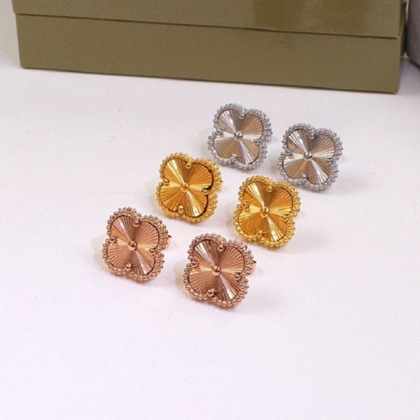luxury designer stud earrings four-leaf clover cleef earrings womens fashion 18k gold earring jewelry, Golden;silver
luxury designer stud earrings four-leaf clover cleef earrings womens fashion 18k gold earring jewelry, Golden;silver