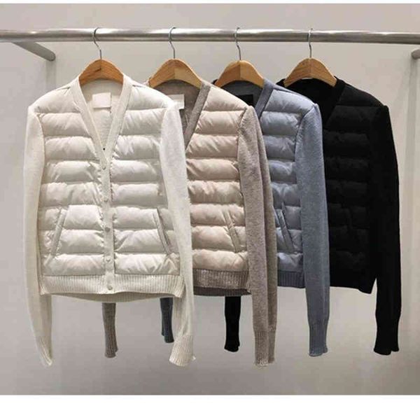 jackets 2022 new fashion versatile v-neck button splicing foreign style warm coat women's, Black;brown
jackets 2022 new fashion versatile v-neck button splicing foreign style warm coat women's, Black;brown