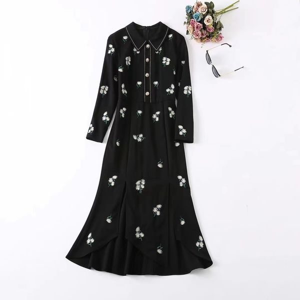 casual dresses new european and american women's wear for winter 2022 long sleeve lapel chrysanthemum embroidery fashionable fishtail d, Black;gray
casual dresses new european and american women's wear for winter 2022 long sleeve lapel chrysanthemum embroidery fashionable fishtail d, Black;gray