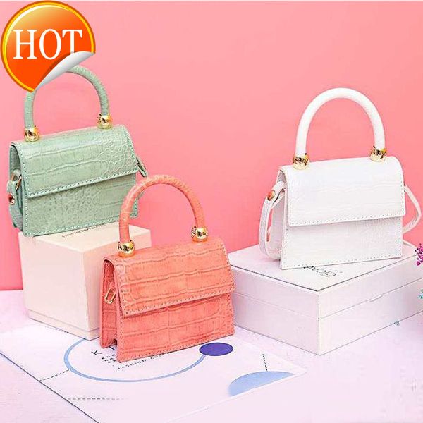 new solid color versatile mini square bag shoulder korean fashion chain msenger bag personalized hand
new solid color versatile mini square bag shoulder korean fashion chain msenger bag personalized hand