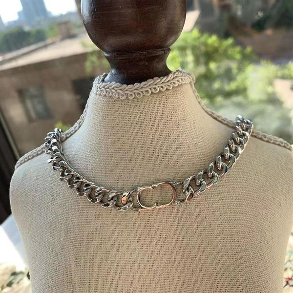 classic designer jewelry chains women decoration cuban chain gold and silver necklace232k
classic designer jewelry chains women decoration cuban chain gold and silver necklace232k