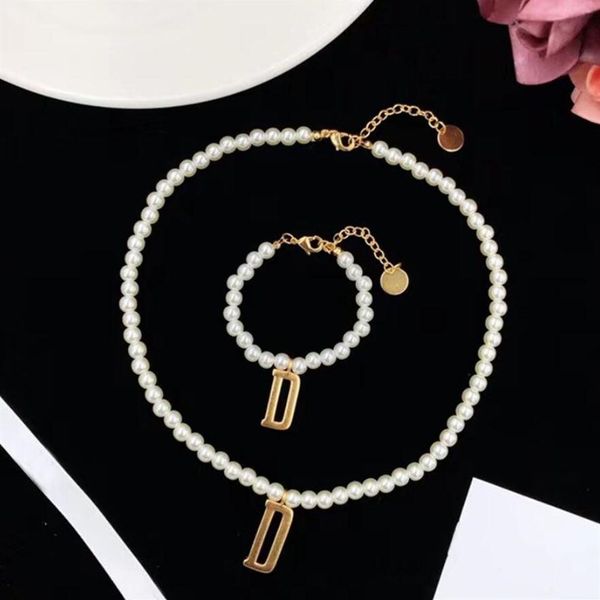 fashion brand d charm pendant pearl choker necklace letter bracelet chain luxury designer bijoux for women wedding party lovers gift e1929, Golden;silver
fashion brand d charm pendant pearl choker necklace letter bracelet chain luxury designer bijoux for women wedding party lovers gift e1929, Golden;silver