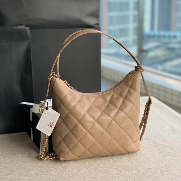 7a new luxury designer bag female brand 22b leather dual-use hippie solid color single shoulder messenger handbag backpack classic fashion o
7a new luxury designer bag female brand 22b leather dual-use hippie solid color single shoulder messenger handbag backpack classic fashion o