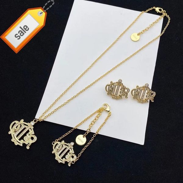 luxury designer necklaces for women d home / di gold plated diamond inlaid cd letter necklace simple fashion versatile girls' clavicle, Silver
luxury designer necklaces for women d home / di gold plated diamond inlaid cd letter necklace simple fashion versatile girls' clavicle, Silver