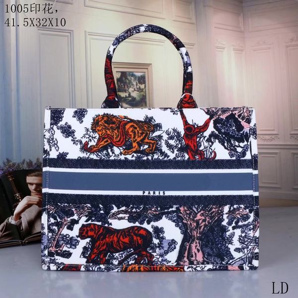women's fashion designers handbags luxury shoulder bag crossbody tote purse handbag message bags classic denim embroidery 42cm letters
women's fashion designers handbags luxury shoulder bag crossbody tote purse handbag message bags classic denim embroidery 42cm letters