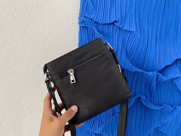 pradity fashion cleo hobo bag 2023 classic messenger bag designer shoulder bags pra das purse luxury handbags totes crossbody bags wallets l
pradity fashion cleo hobo bag 2023 classic messenger bag designer shoulder bags pra das purse luxury handbags totes crossbody bags wallets l