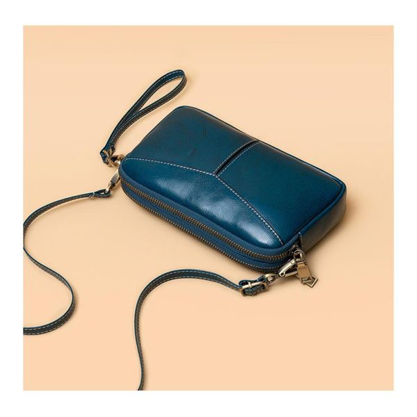 clutch female bag handbag ladies chain shoulder bag leather waterproof women's fitness b2889, Red;black
clutch female bag handbag ladies chain shoulder bag leather waterproof women's fitness b2889, Red;black