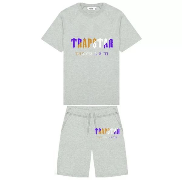summer new trapstar london shooter short-sleeved t shirt suit chenille decoding black ice flavor 2.0 men's round neck t-shirt shorts7vc, Gray
summer new trapstar london shooter short-sleeved t shirt suit chenille decoding black ice flavor 2.0 men's round neck t-shirt shorts7vc, Gray