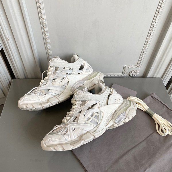 2022 designer shoes plate-forme paris track 4.0 18ss outdoor clunky pink blue green nylon printed classic og men women platform sneakers
2022 designer shoes plate-forme paris track 4.0 18ss outdoor clunky pink blue green nylon printed classic og men women platform sneakers