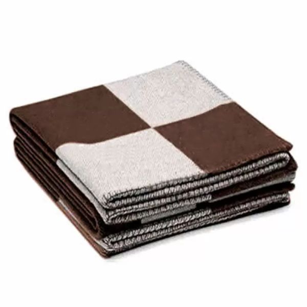 luxury designer blankets brown letter cashmere soft wool scarf shawl portable warm sofa bed fleece knitted throw h blanket spring autumn wom
luxury designer blankets brown letter cashmere soft wool scarf shawl portable warm sofa bed fleece knitted throw h blanket spring autumn wom
